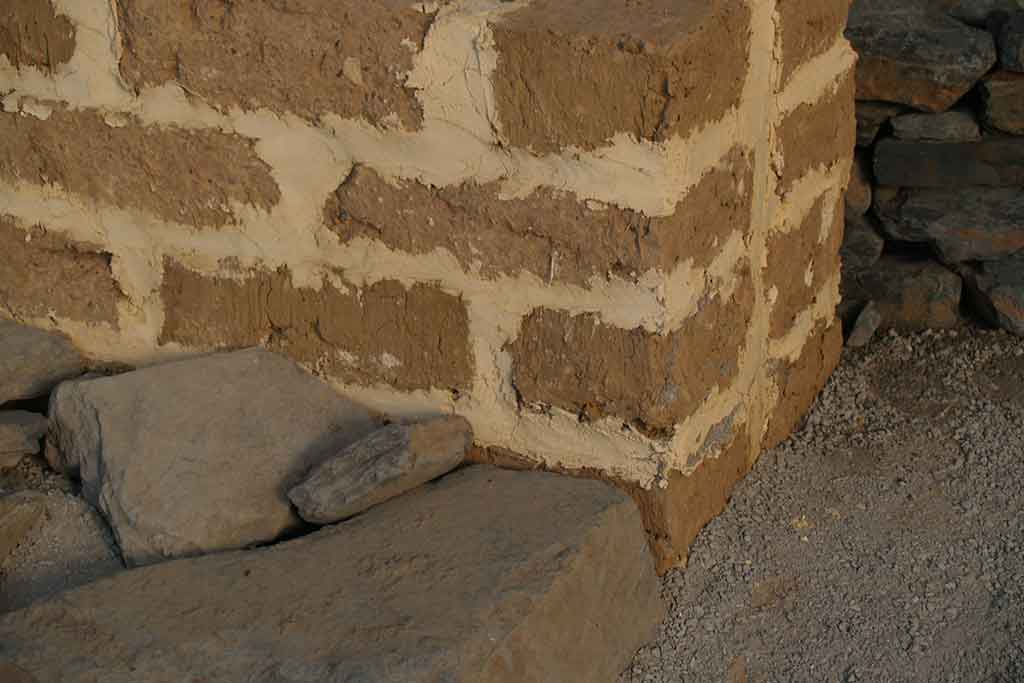 MUD BRICK CONSTRUCTION  